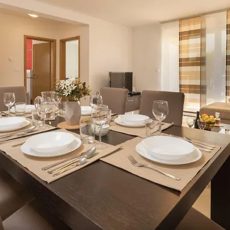 Appartamento Spacious With The Garden, Near The Sandy Medolino